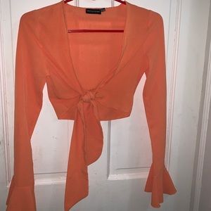 PRETTYLITTLETHING TOP